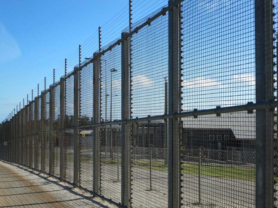 detainee compensation claim detention centre