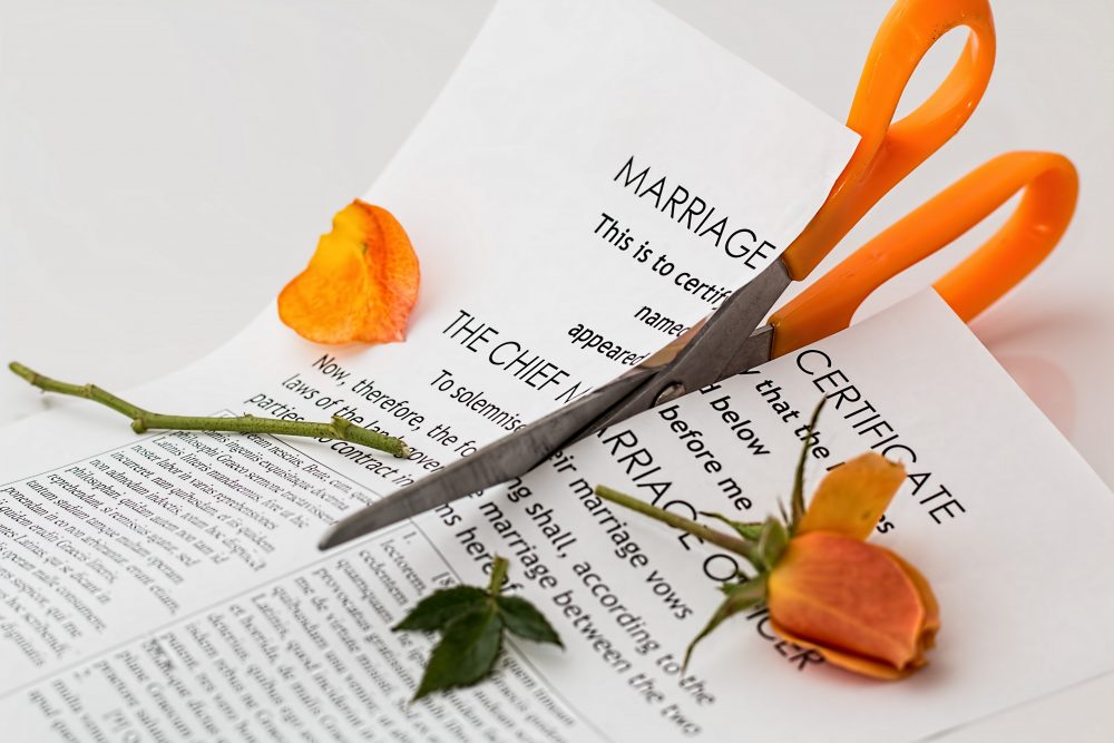 How easy is it to get my belongings back after I've left the marital home?